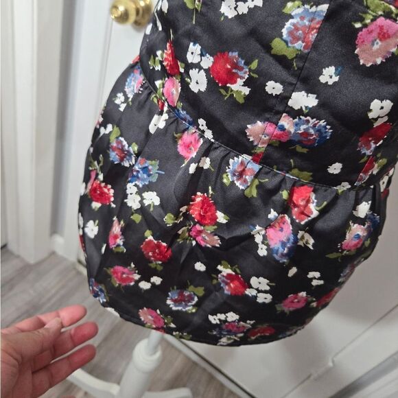 American Eagle Size L Strapless Black Floral Smocked blouse - Picture 7 of 12